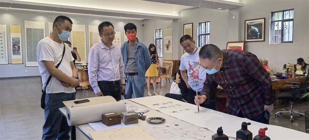 翰墨丹青绘威楚，青春风华映滇中——记“威楚风”楚雄第六届青年书画作品联展